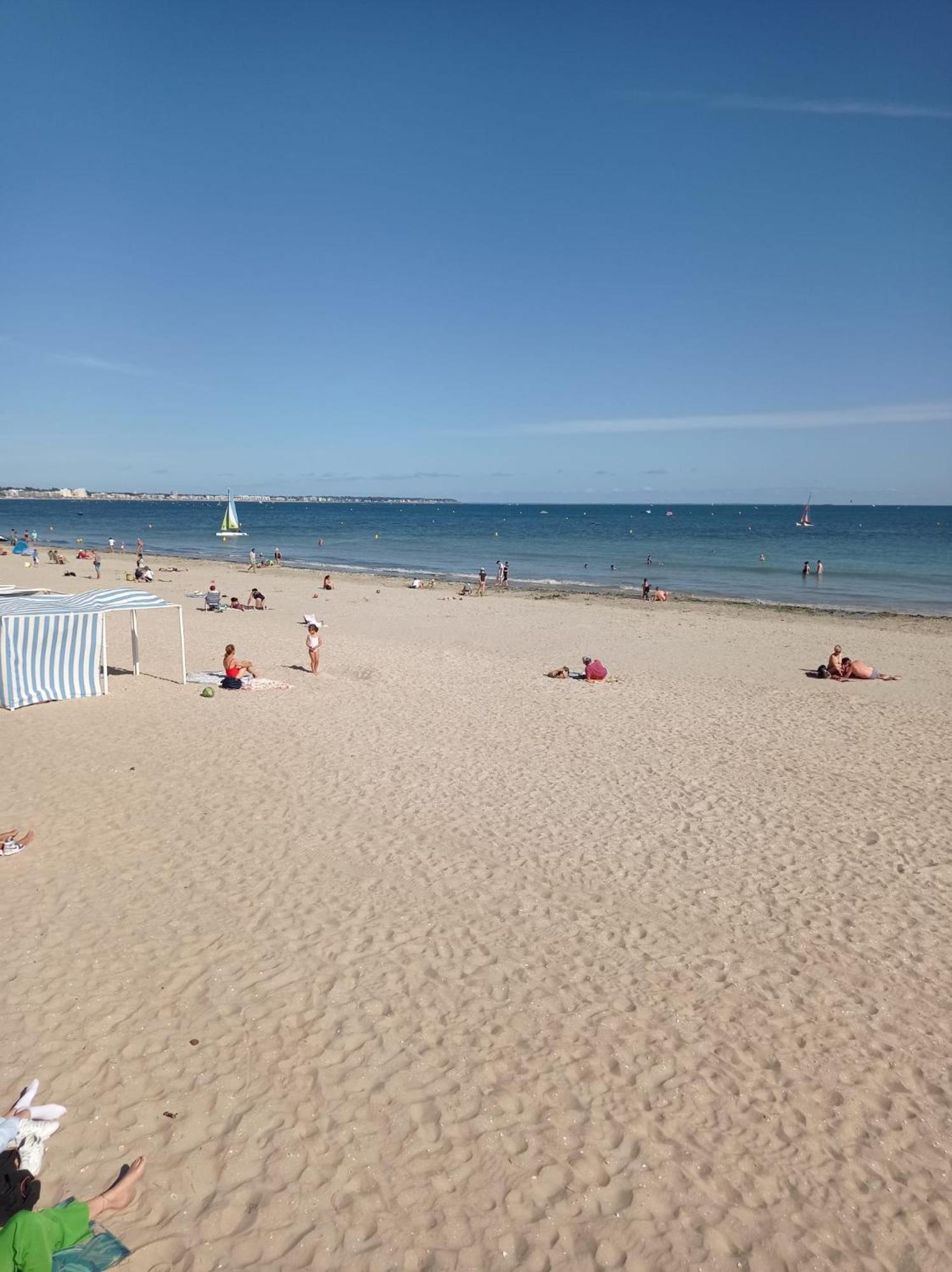 Cocon Moderne, Piscine, Parking, Proche *