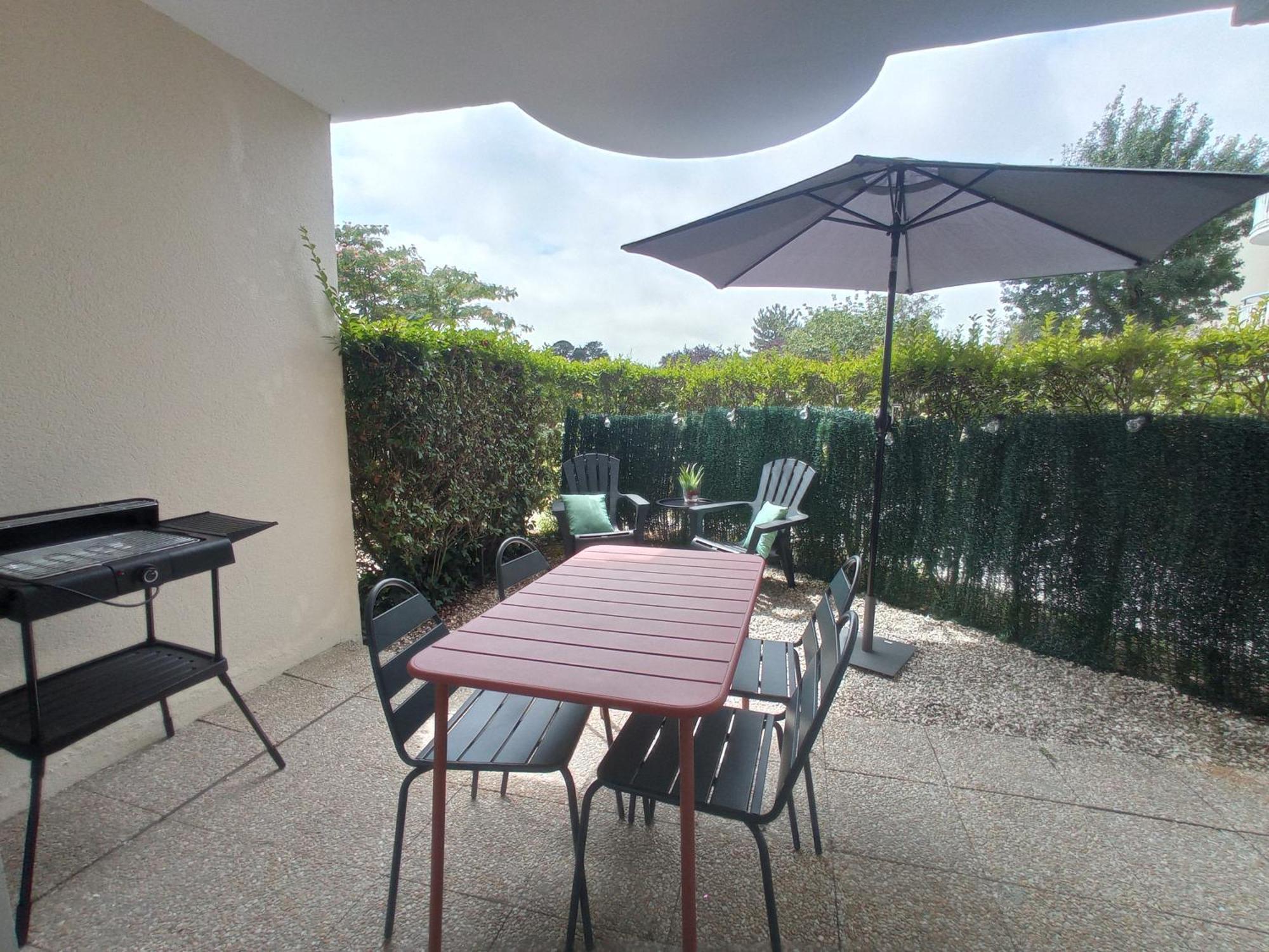 Cocon Moderne, Piscine, Parking, Proche Apartment Guerande