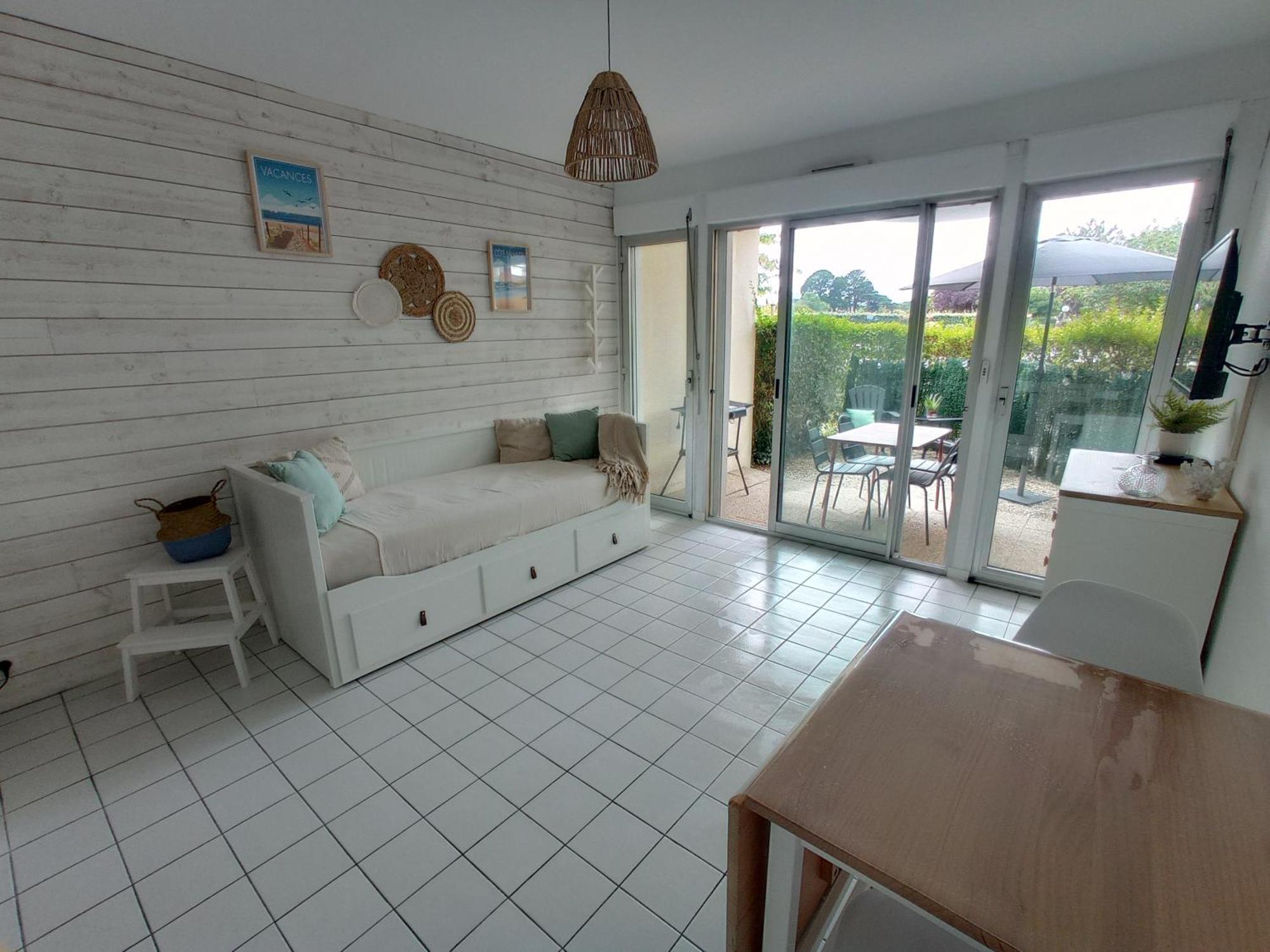 Cocon Moderne, Piscine, Parking, Proche Guerande